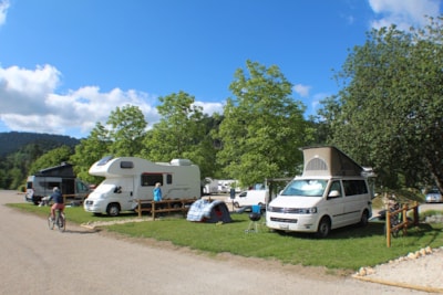 Pitch Campervan or Caravan/Car or Tent/Car