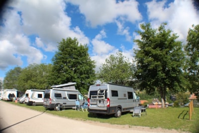 Pitch Campervan or Caravan/Car or Tent/Car
