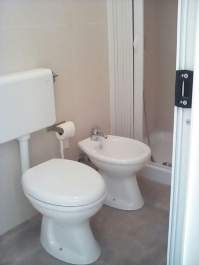 House 3 roomed — 4