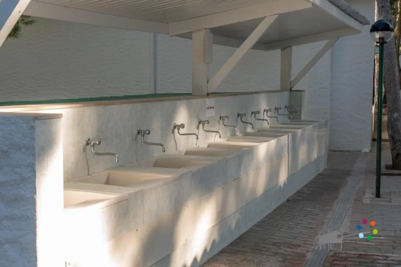 Emplacement Caravane Ou Camping-Car