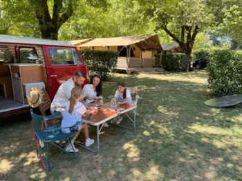 Mietunterkunft - Lodge Adonis - Camping LE BOIS DE SOPHIE