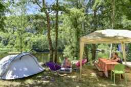 Camping LA RIVIERE - image n°6 - Roulottes