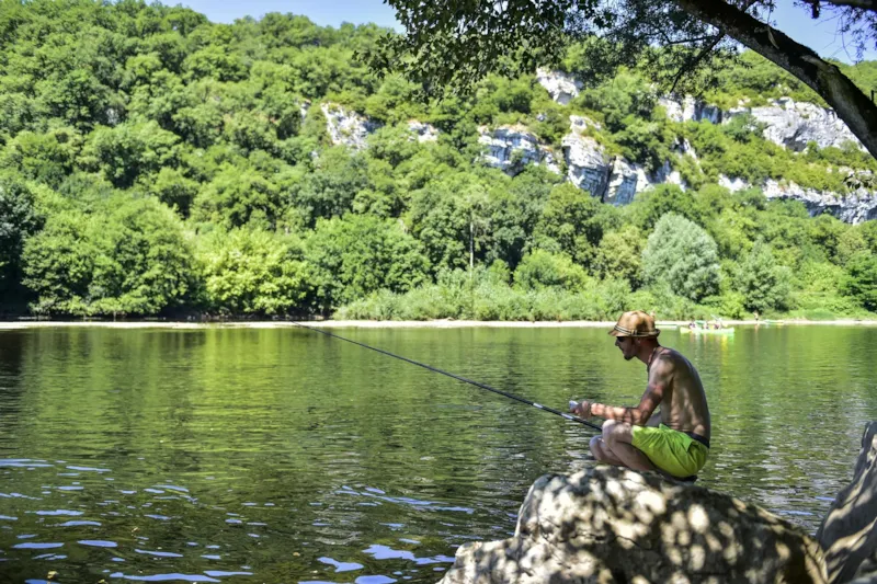 Emplacement Côté Rivière + Véhicule