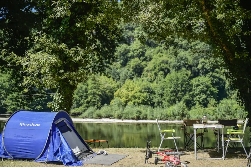 Emplacement Côté Rivière + Véhicule