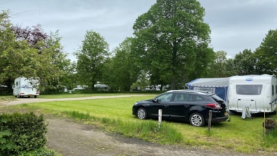 Pitch + 1 car, caravan or camping-car plus electric — 6