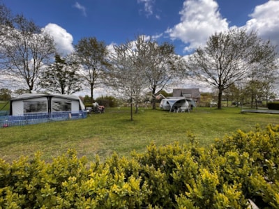 Pitch Trekking Package by foot or by bike with tent (max 3x3) — 2