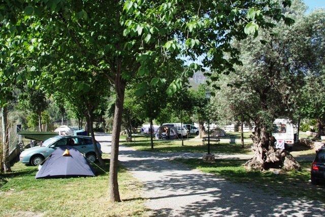 Emplacement - Emplacement: Voiture + Tente Ou Caravane - Camping Órgiva