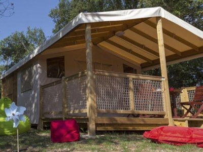 Wooden / canvas ecolodge bungalow with sanitary facilities (2017) — 1