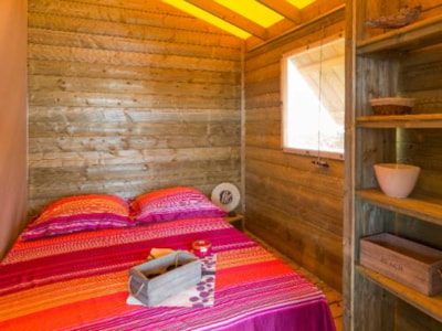 Wooden / canvas ecolodge bungalow with sanitary facilities (2017) — 2