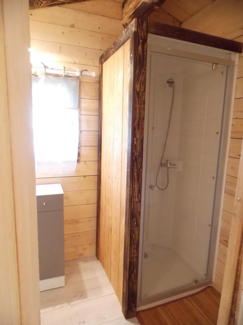 Chalet Bois 28M² 6 Personnes De 2018 Avec Sanitaire, Isolations Renforcées, Terrasse