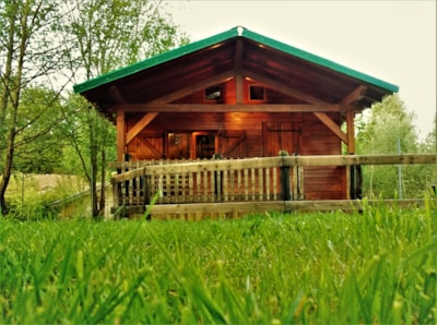 Cabane bateau - with covered terrace and sanitary facilities - 22m² — 1
