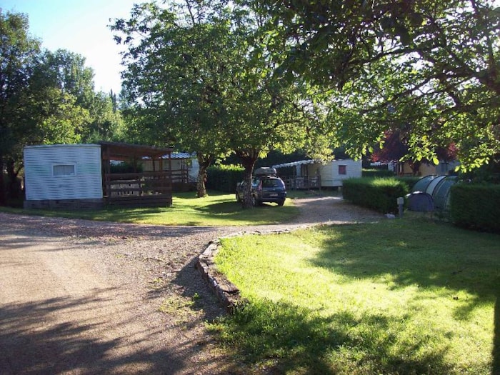 Mobil-Home Avec Sanitaires