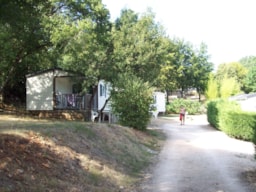 Camping LA GARRIGUE - image n°9 - Roulottes
