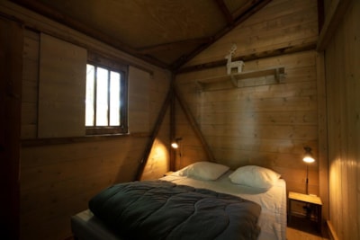 Wooden hut on stilts - 2 bedrooms