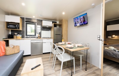 Premium Mobil-home Lacave - 2 bedrooms - TV - 2 bathrooms