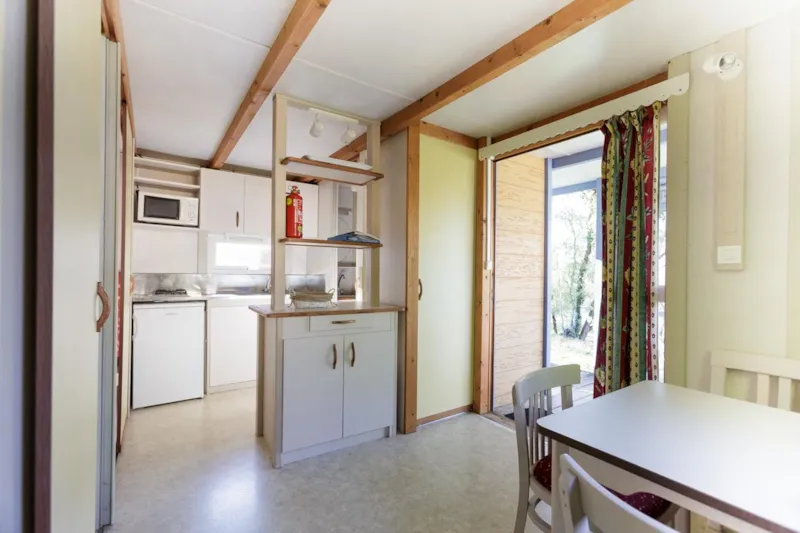 Chalet Accueillant, Salon, Cuisine, 2 Chambres, Salle De Bain, Terrasse, Parking