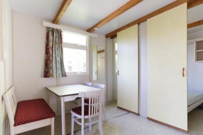 Cozy chalet, living room, kitchen, 2 bedrooms, bathroom, terrace, parking