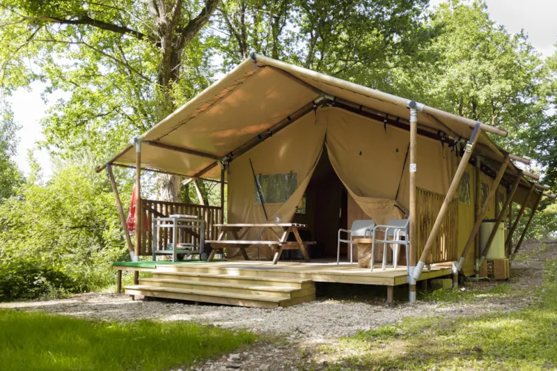 Tente Safari 45M2 (3 Chambres) Niveau Supérieure. Terrasse Avec Vue Sur Le Camping Et La Rivière - Parking
