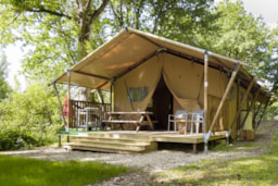 Location - Tente Safari 45M2 (3 Chambres) Niveau Supérieure. Terrasse Avec Vue Sur Le Camping Et La Rivière - Parking - CAMPING LE CLOS BOUYSSAC