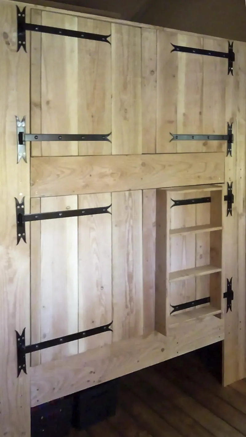 Tente Safari 45M2 (3 Chambres) Niveau Supérieure. Terrasse Avec Vue Sur Le Camping Et La Rivière - Parking