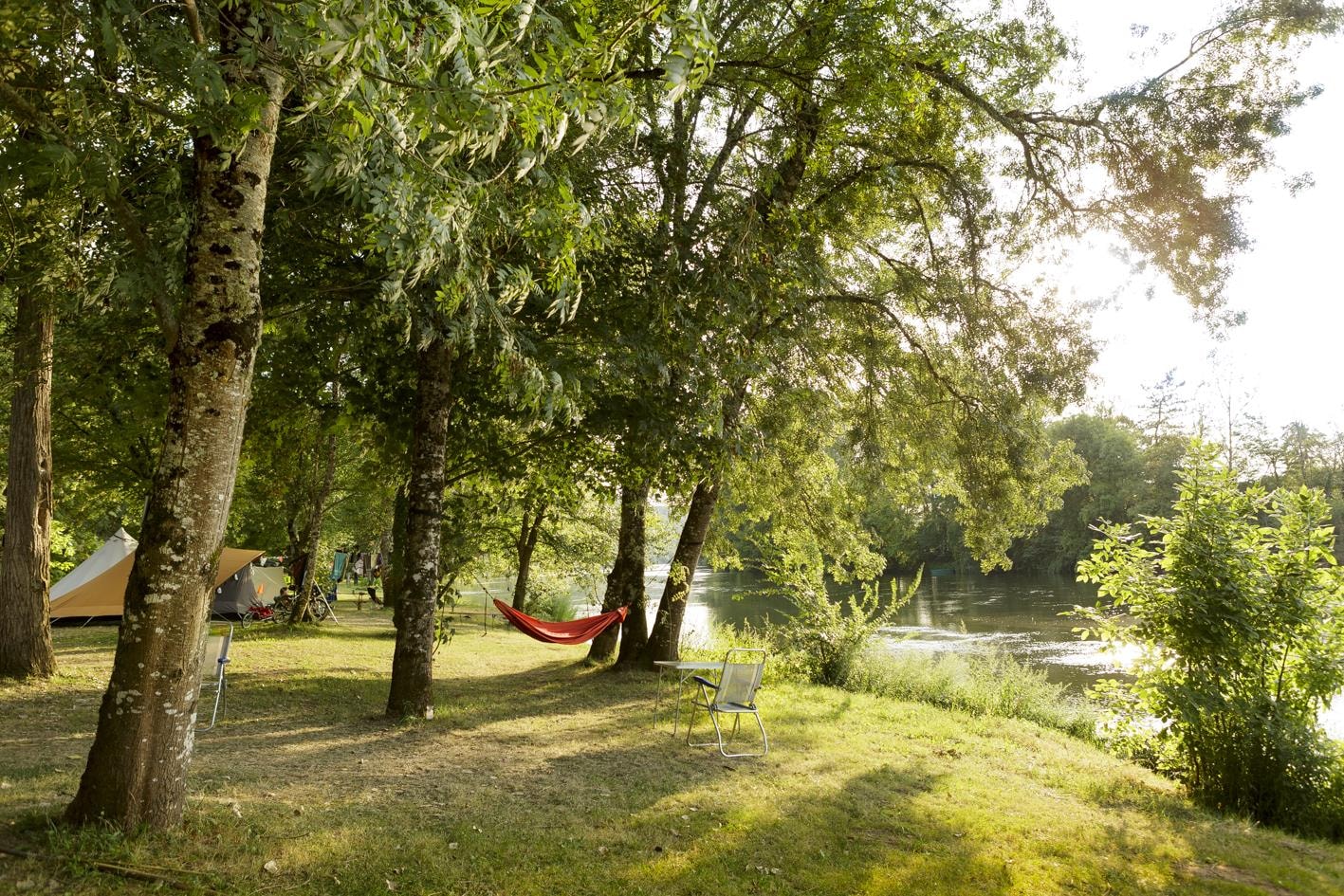 CAMPING LE CLOS BOUYSSAC — Foto 5