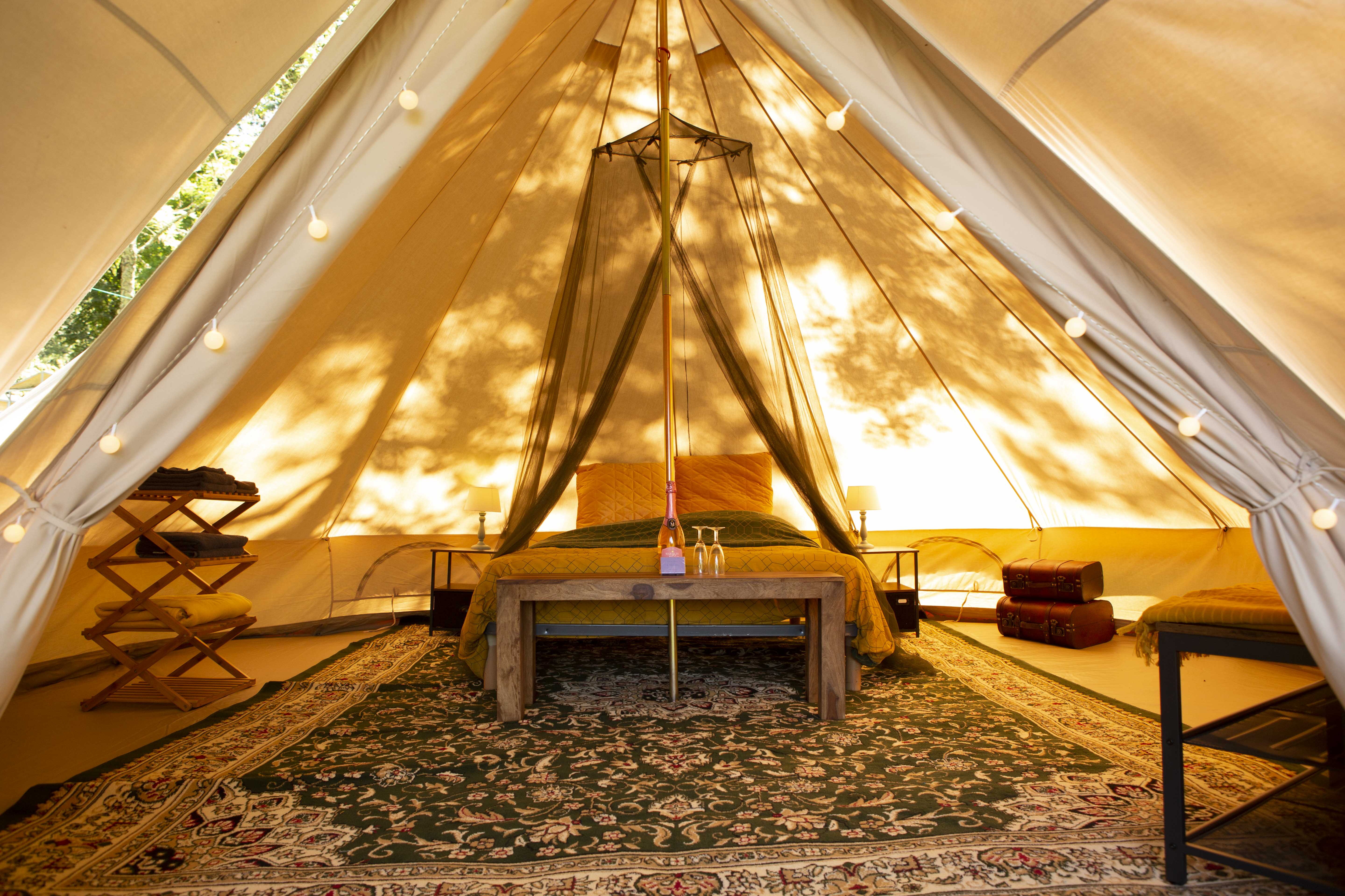 Accommodation - Two Bell Tents, 6 Pers (2+4) Approx. 40M2, (2X20) High 3 M. Right At The River Lot - CAMPING LE CLOS BOUYSSAC