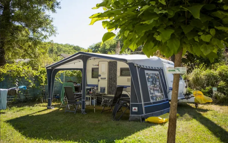 Emplacement (Terrasse Haute) De 90 A 120M2, + Voiture