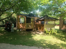 Huuraccommodatie(s) - Tiny-House (Huisje) 20 M² En Overdekt Bamboe Terras (Cabine: Douche / Wc / Wastafel) - Camping La Plage