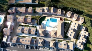 Le Domaine de Bacchus by Terres de France - location vacances entre Nimes et Montpellier