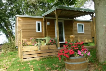 Accommodation - Cottage Trigano Bardage Bois (2 Or 3 Bedrooms ) 25 M2 + Wooden Terrace And Pergola, ( 9 M2 Covered  ). - Camping du PIGEONNIER