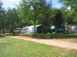 Kampeerplaats(en) - Standplaats + Voertuig + Elektriciteit - Capfun - Camping Roca d'Amour