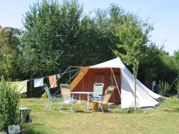 Stellplatz - Stellplatz +Auto - Camping Le Ragis