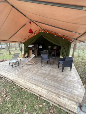 Mietunterkunft - Lodges Tente Sans Sanitaires Ni Chauffage - Camping LA VERTE RIVE