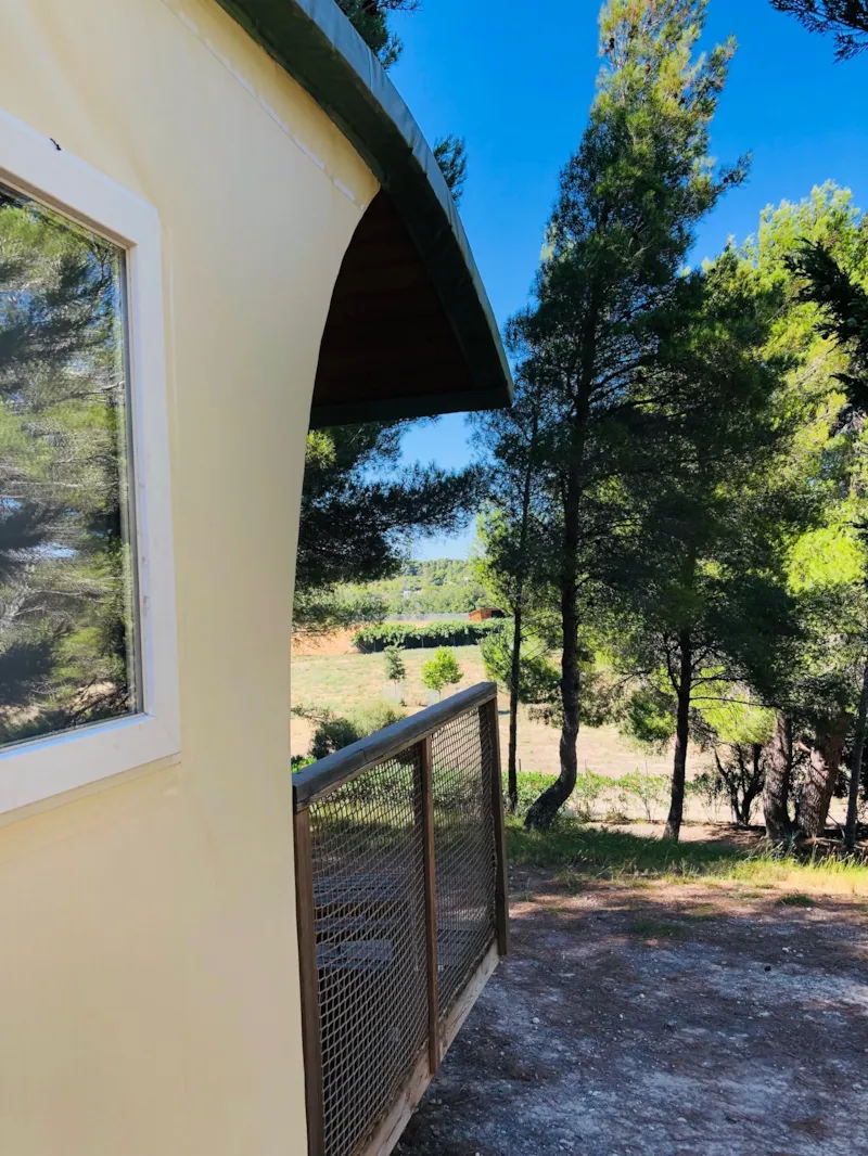 Roulotte Insolite - Vue Réserve - Prestations Hôtelières Incluses