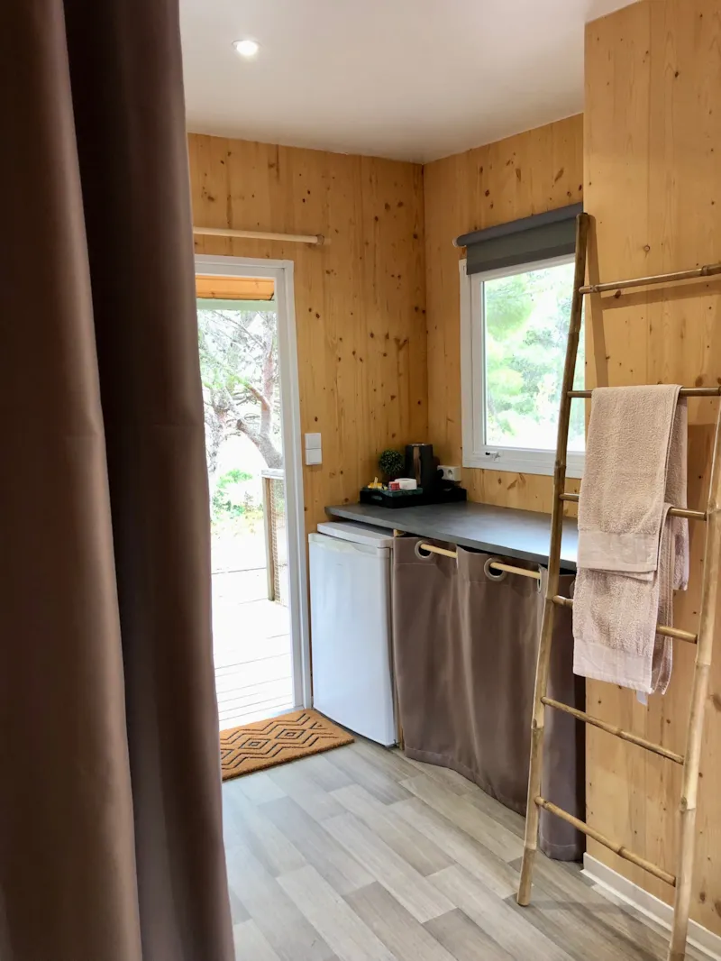 Roulotte Insolite - Vue Réserve - Prestations Hôtelières Incluses