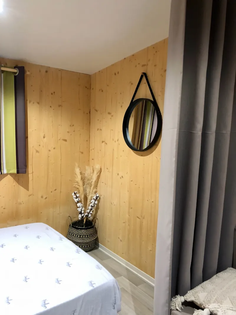 Roulotte Insolite - Vue Réserve - Prestations Hôtelières Incluses