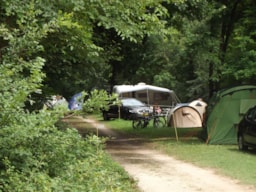 Village Camping LES VIGNES - image n°6 - Roulottes