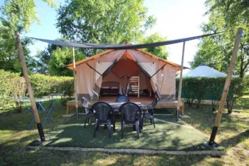 Mietunterkunft - Tente Lodge Family 2/5 Pers - CAMPING DE LA SOLE