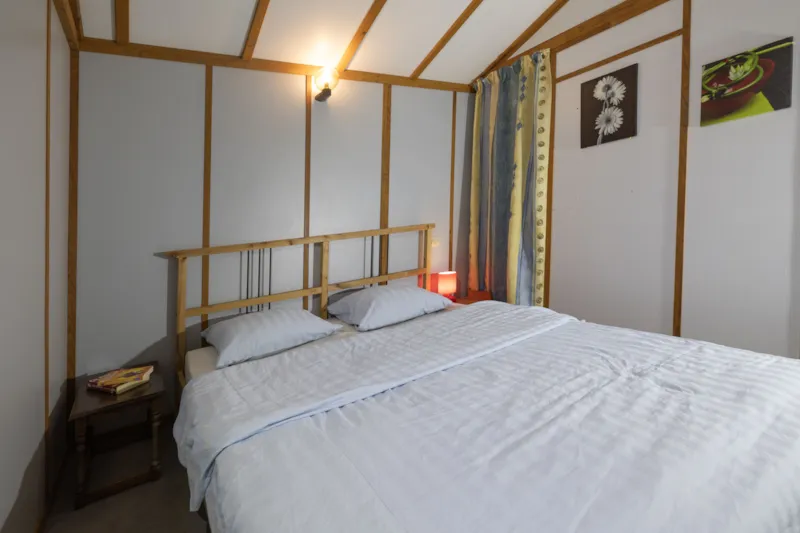 Chalet Ombrageuse 37 M², 2 Ch, 1 Sdb Avec Télé, Pmr