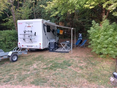 Pitch PLUS: vehicle with electricity, 1-2 persons