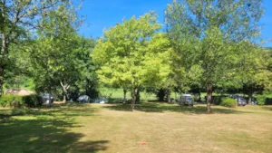  - Cycling stage package + 5A electricity (including 1 person) - Camping L'Ile Chambod