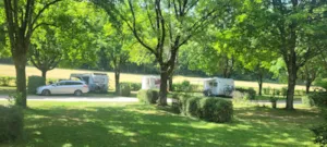  - Cycling stage package - without electricity (includes 2 people) - Camping L'Ile Chambod