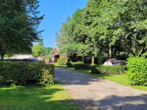  - Package with 10A electricity (incl. 2 pers.) - Camping L'Ile Chambod