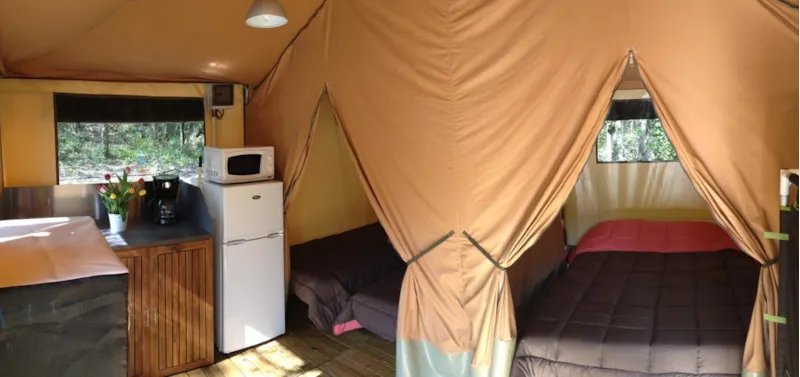 Bungalow Toilé Mayotte 16M² - 2 Chambres - Sans Sanitaires/Eau - Wifi Incluse