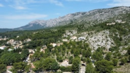 Camping le Cézanne Montagne Sainte-Victoire - image n°1 - 