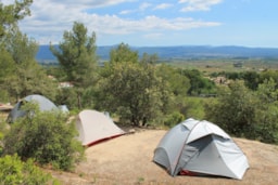 Parcela - Paquete Ciclista / Senderista (Parcela, Tienda, Bicicleta O Moto) - Camping le Cézanne Montagne Sainte-Victoire