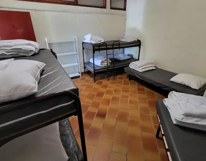 Dortoir Sans Sanitaire Jusqu'à 4 Personnes