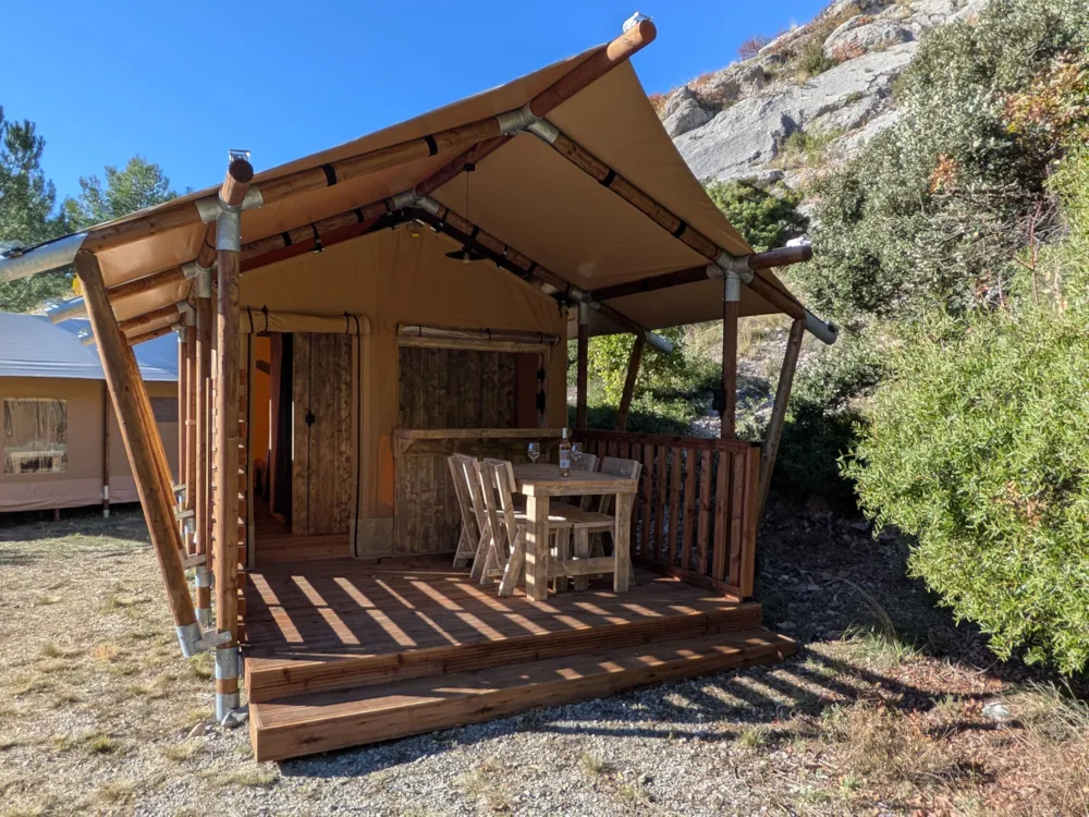 Location - Lodge "Garrigue" Jusqu'à 4 Personnes - Camping le Cézanne Montagne Sainte-Victoire
