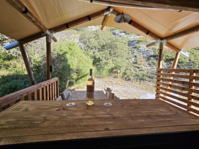 Tent lodge safari