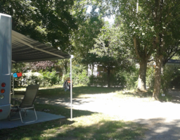 Camping Les Grillons - image n°8 - Roulottes